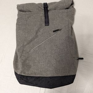 Lululemon rolltop laptop bag
